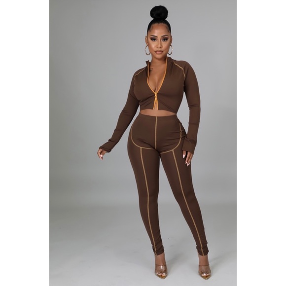 Own It Two Piece Leggings Set - Picture 2 of 2